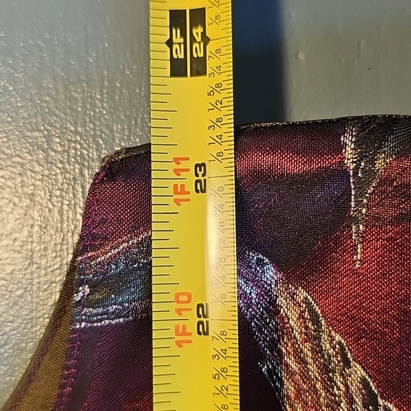 Red Vintage Vest with Humming Bird Pattern. Size XL. 100% Silk. Lovely - Picture 9 of 12